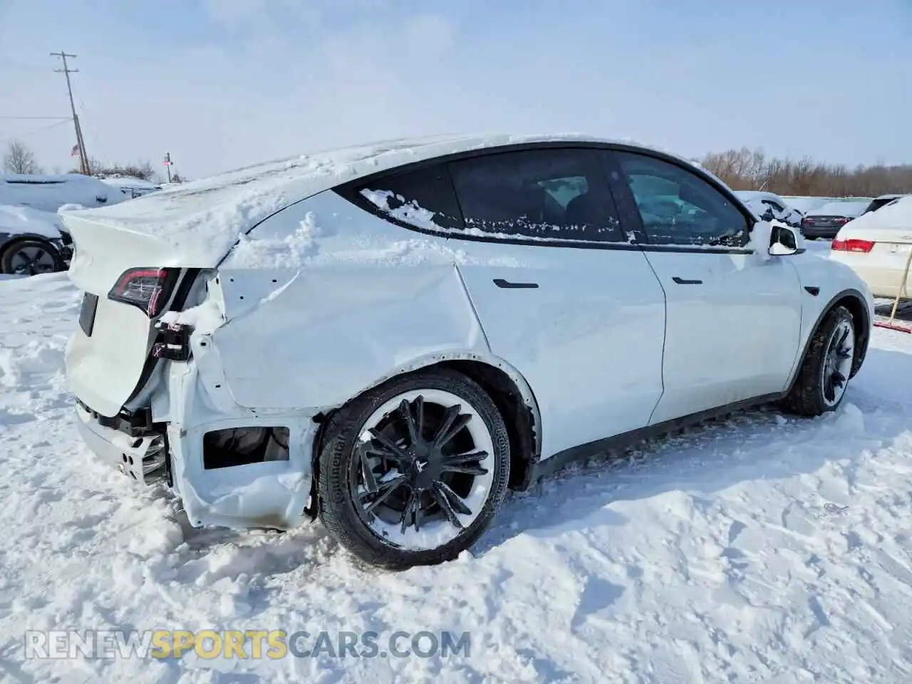 3 Photograph of a damaged car 7SAYGDEDXRF186701 TESLA MODEL Y 2024