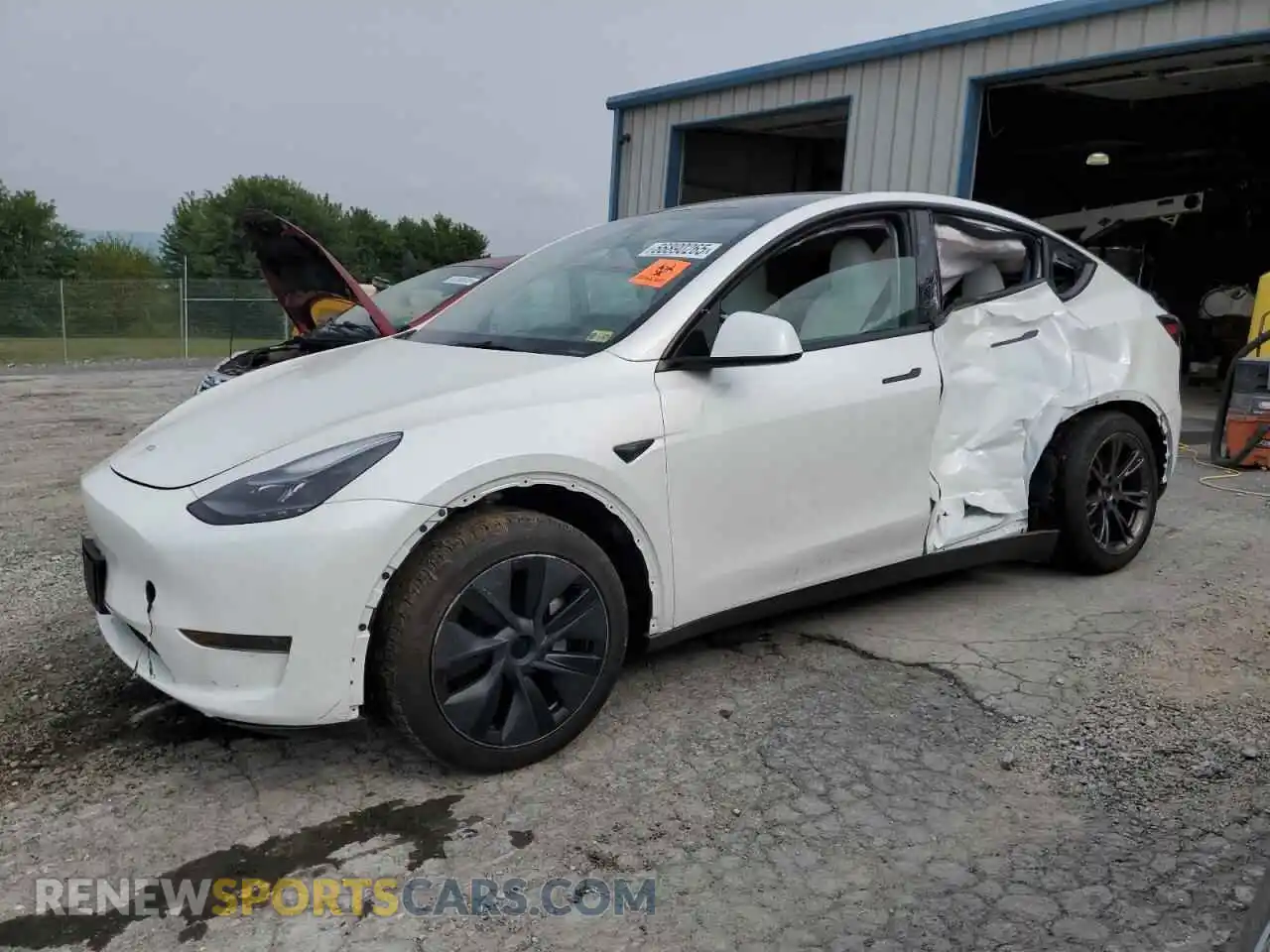 1 Photograph of a damaged car 7SAYGDEDXRF202766 TESLA MODEL Y 2024