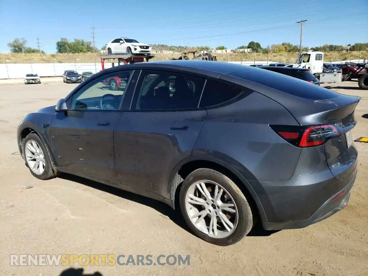 2 Photograph of a damaged car 7SAYGDEE0RA217282 TESLA MODEL Y 2024