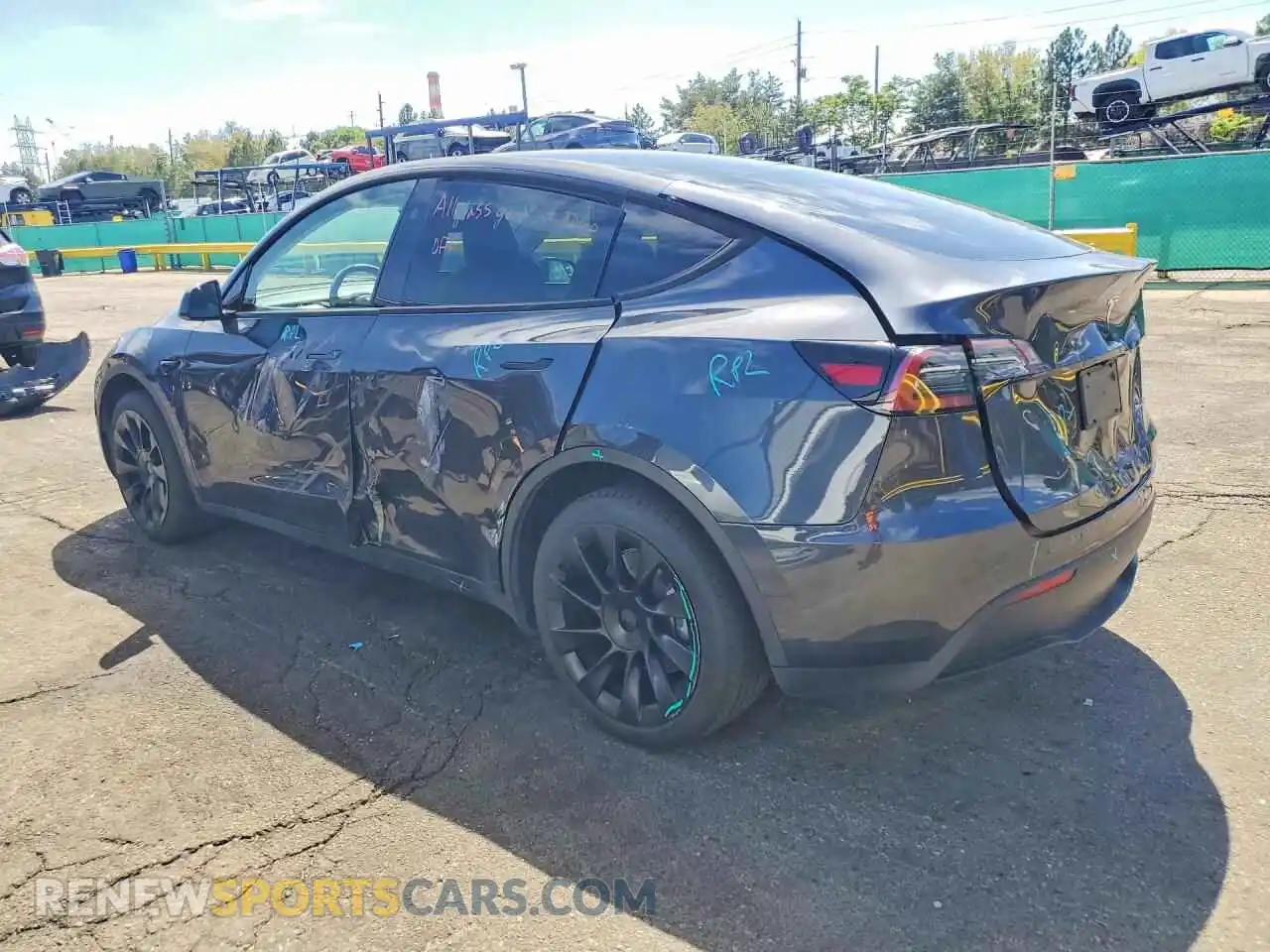 2 Photograph of a damaged car 7SAYGDEE0RA224782 TESLA MODEL Y 2024