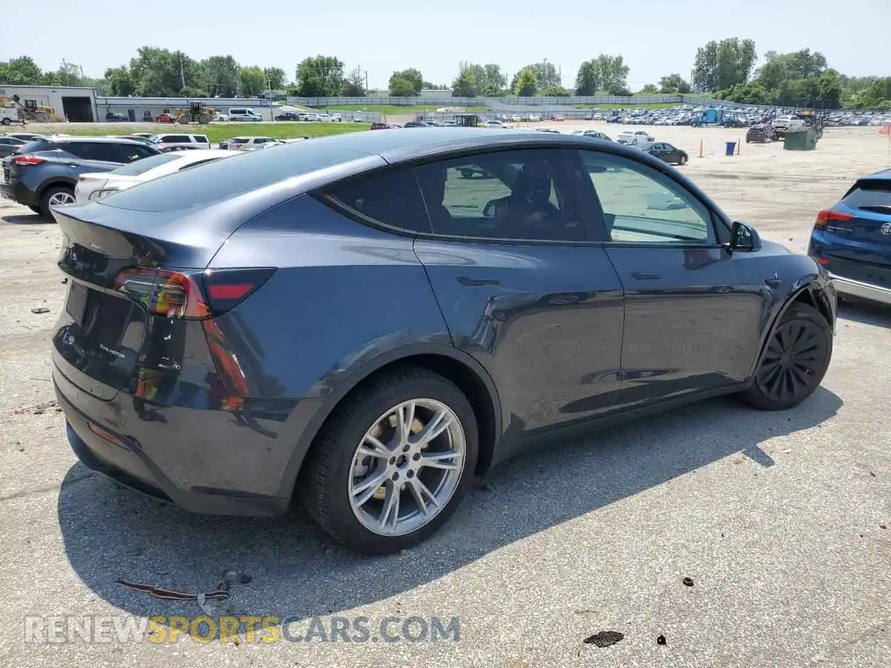 3 Photograph of a damaged car 7SAYGDEE0RA234857 TESLA MODEL Y 2024