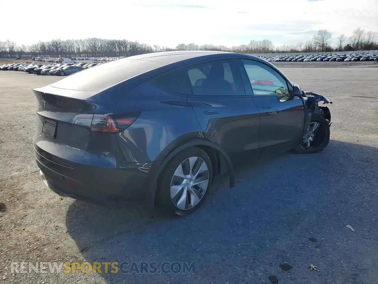 3 Photograph of a damaged car 7SAYGDEE0RA235765 TESLA MODEL Y 2024