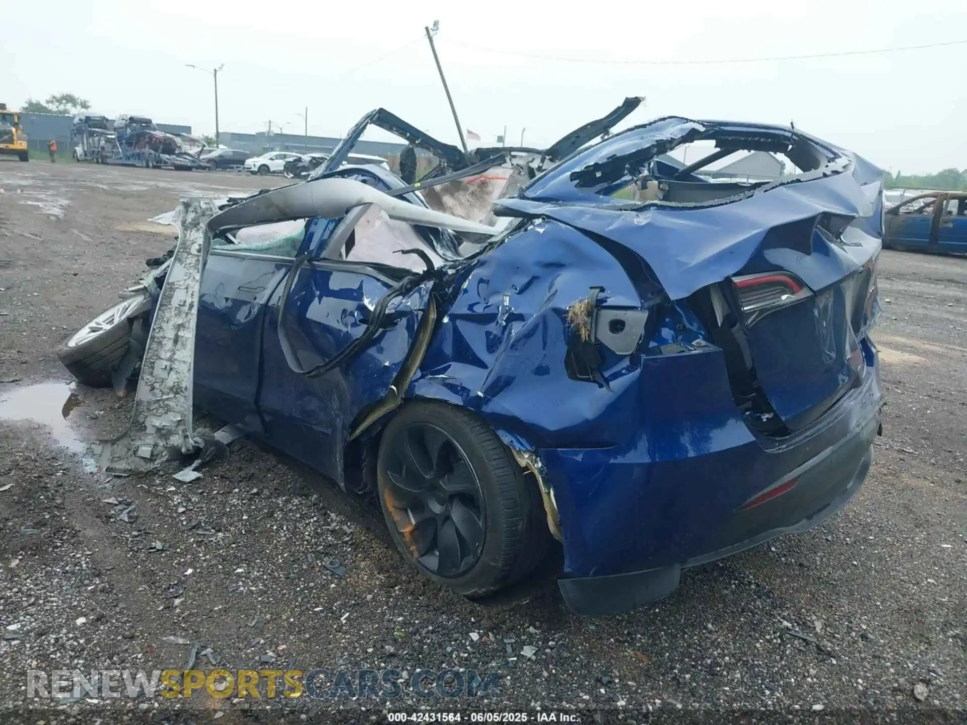 3 Photograph of a damaged car 7SAYGDEE0RA238102 TESLA MODEL Y 2024