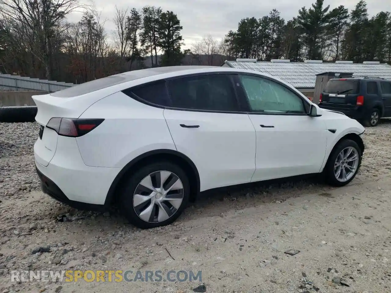 3 Photograph of a damaged car 7SAYGDEE0RA239959 TESLA MODEL Y 2024