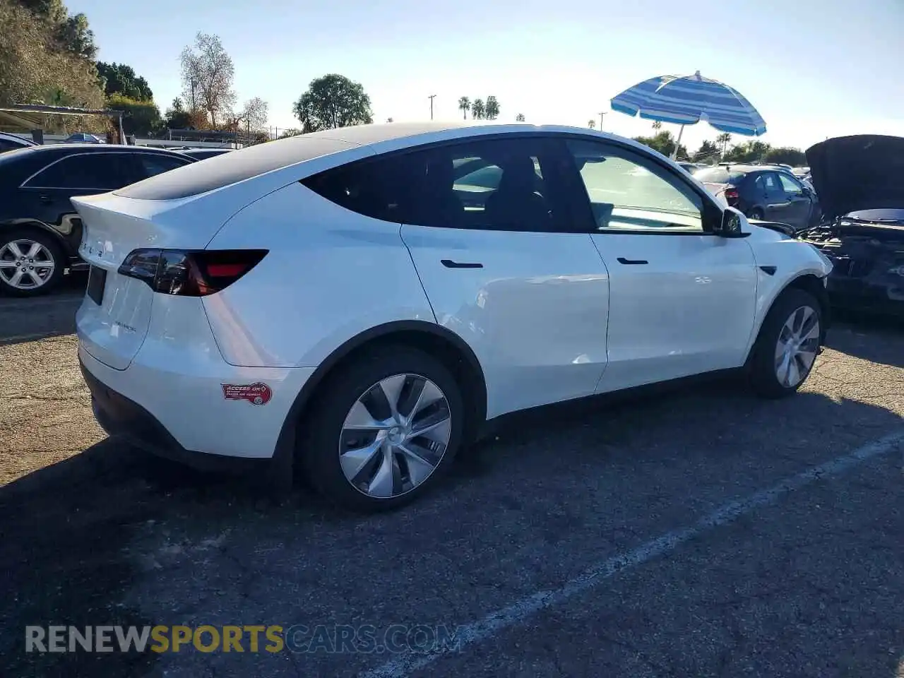 3 Photograph of a damaged car 7SAYGDEE0RA239962 TESLA MODEL Y 2024
