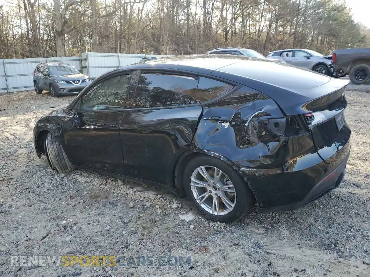 2 Photograph of a damaged car 7SAYGDEE0RA246829 TESLA MODEL Y 2024