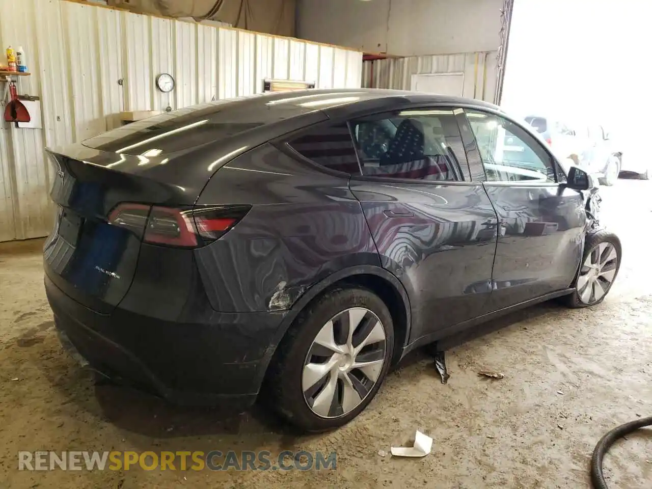 3 Photograph of a damaged car 7SAYGDEE0RA247799 TESLA MODEL Y 2024