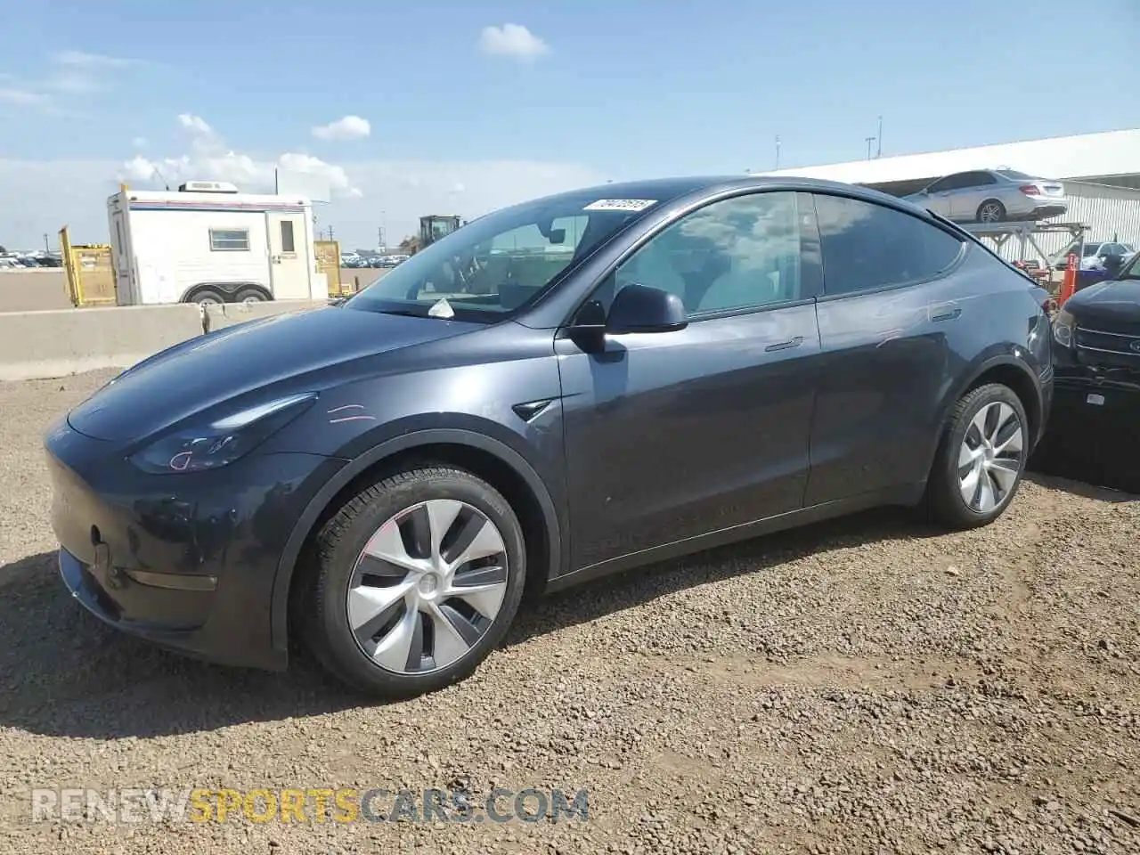 1 Photograph of a damaged car 7SAYGDEE0RA252078 TESLA MODEL Y 2024