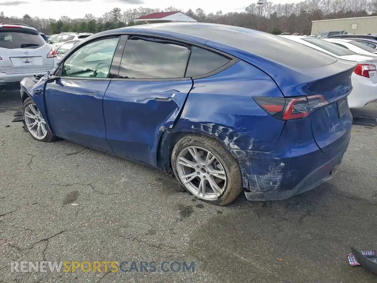 2 Photograph of a damaged car 7SAYGDEE0RA265588 TESLA MODEL Y 2024