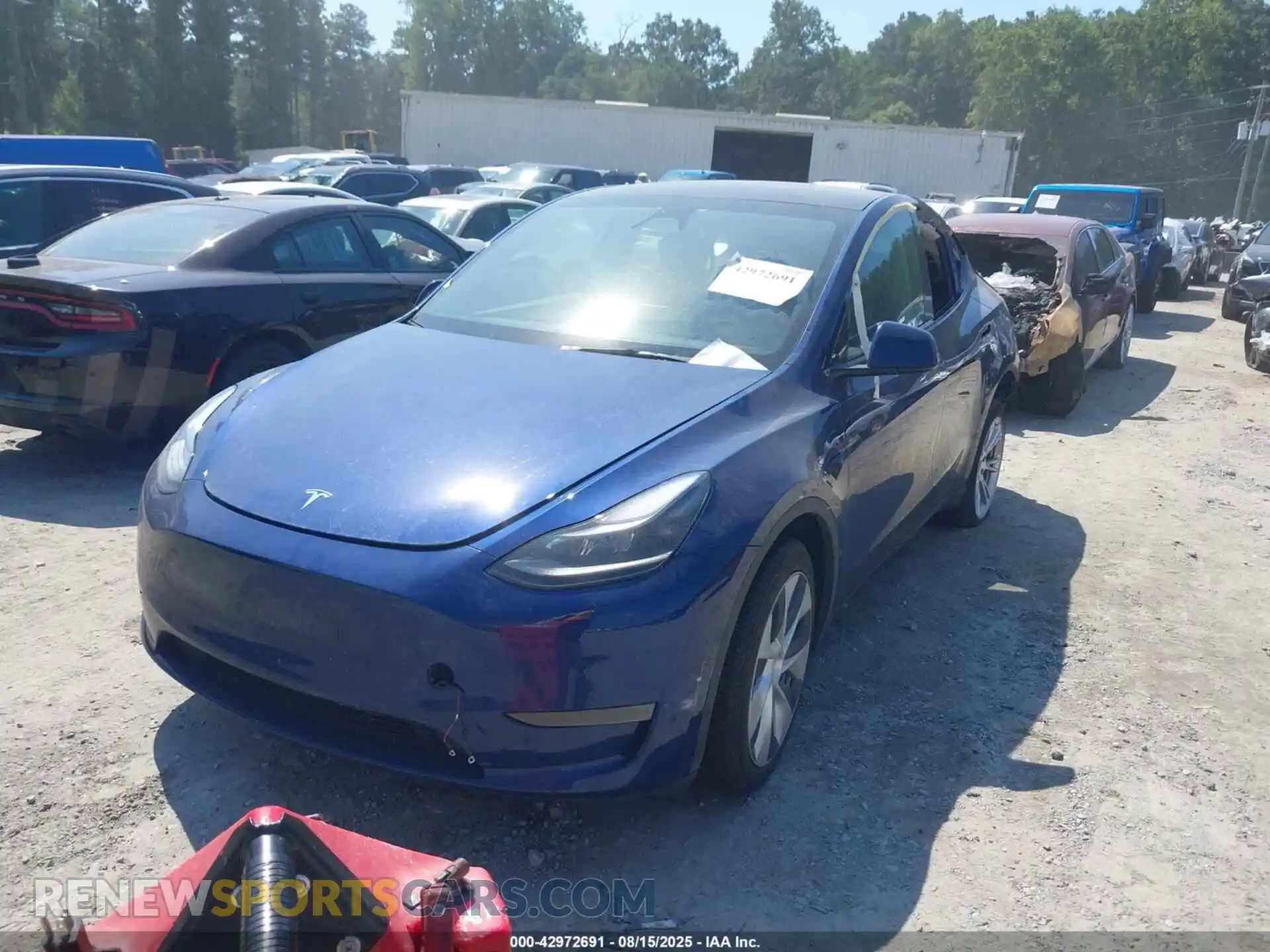 2 Photograph of a damaged car 7SAYGDEE0RA269284 TESLA MODEL Y 2024