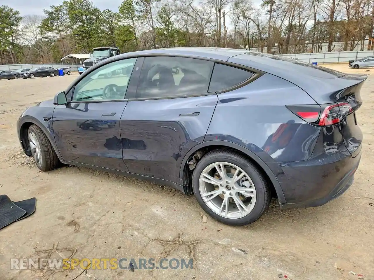 2 Photograph of a damaged car 7SAYGDEE0RA283024 TESLA MODEL Y 2024