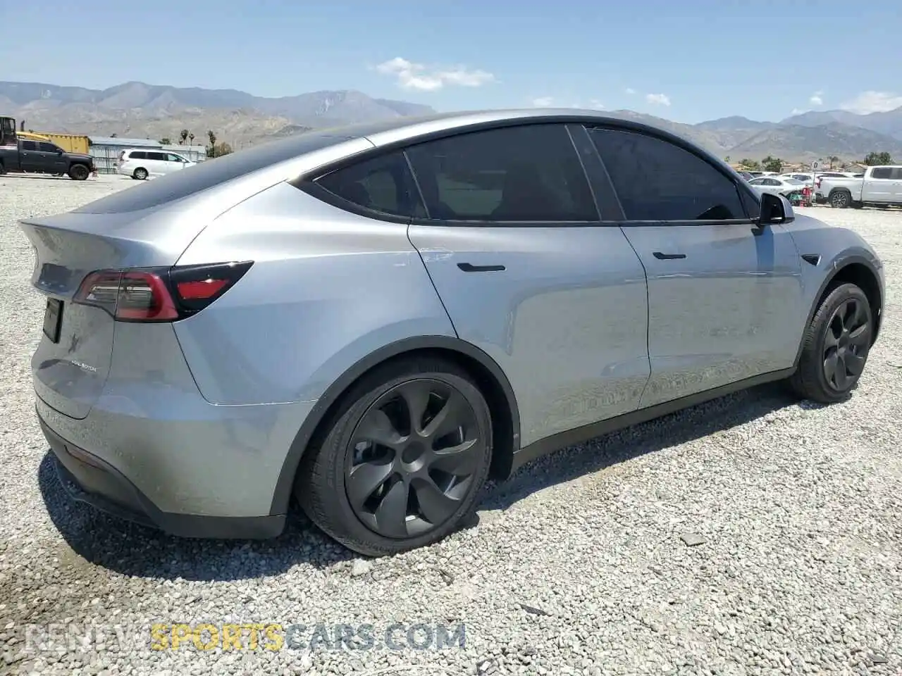 3 Photograph of a damaged car 7SAYGDEE0RA288420 TESLA MODEL Y 2024