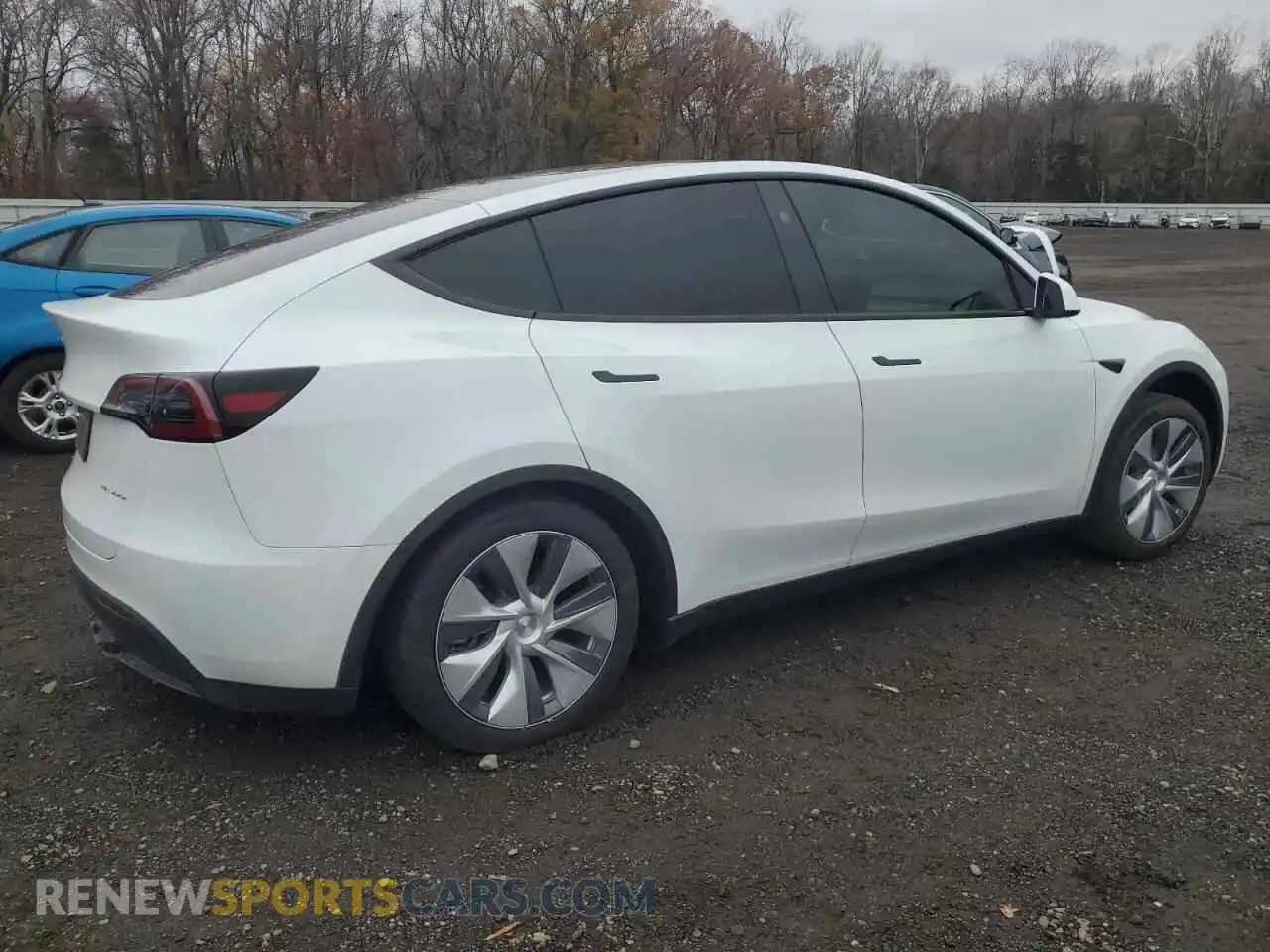 3 Photograph of a damaged car 7SAYGDEE0RA291088 TESLA MODEL Y 2024