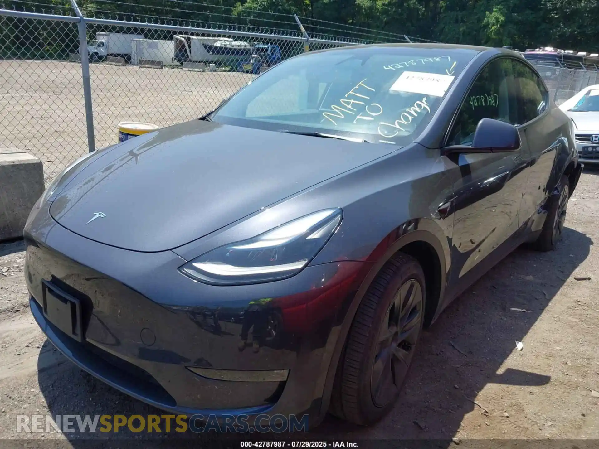 2 fotografías del automóvil dañado 7SAYGDEE0RA301487 TESLA MODEL Y 2024