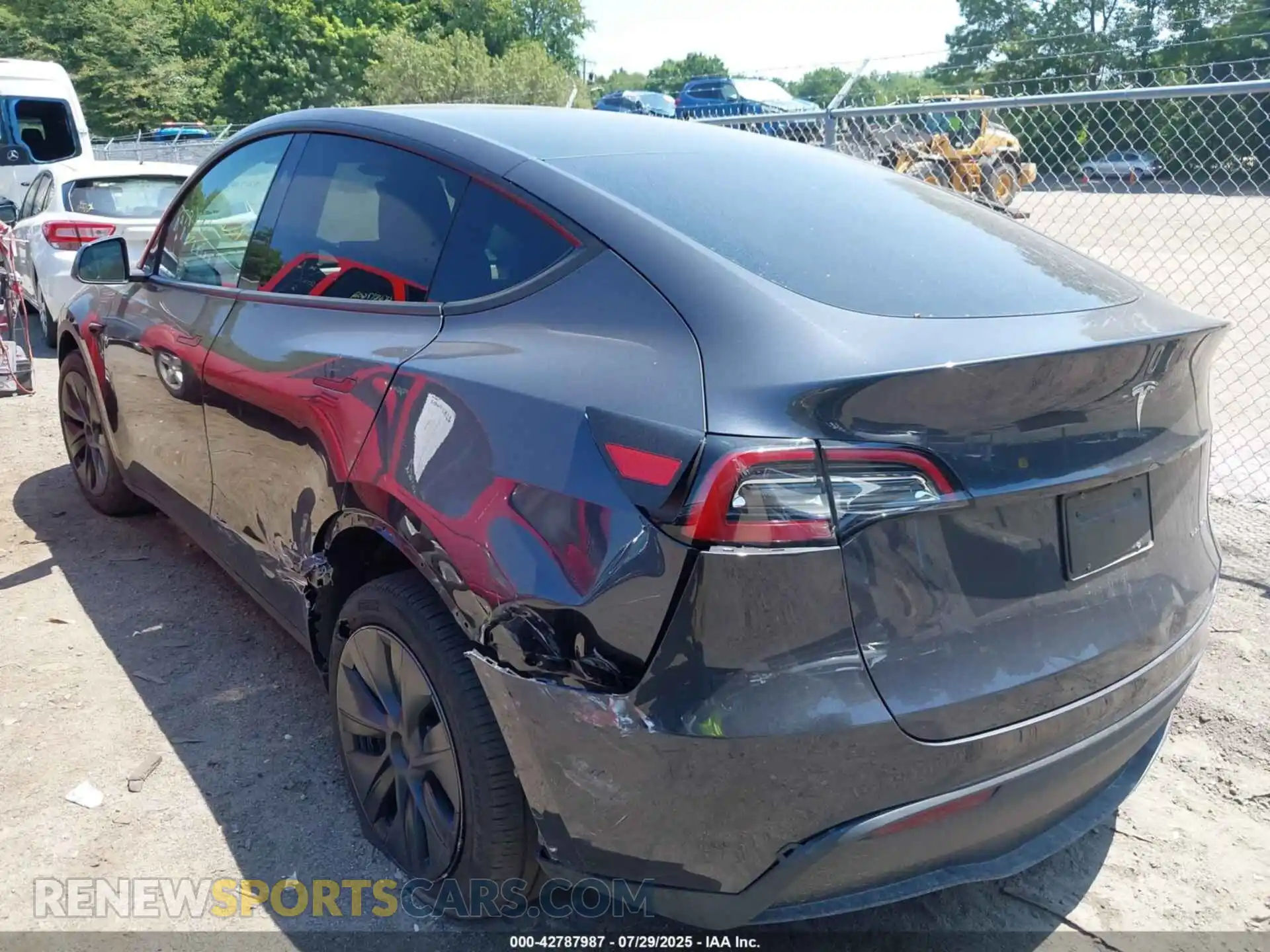 3 fotografías del automóvil dañado 7SAYGDEE0RA301487 TESLA MODEL Y 2024