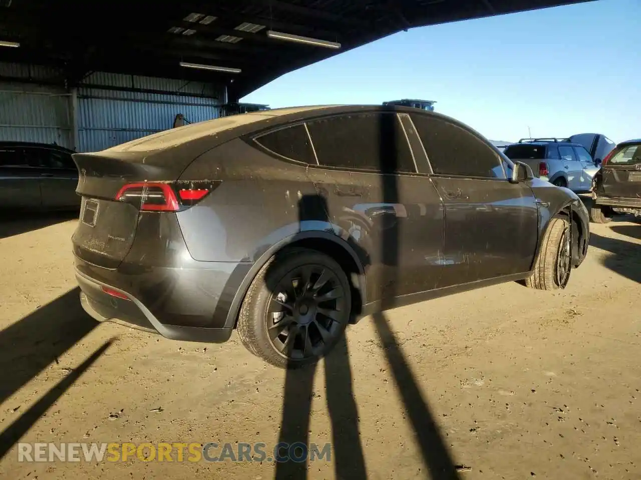 3 Photograph of a damaged car 7SAYGDEE0RF006750 TESLA MODEL Y 2024