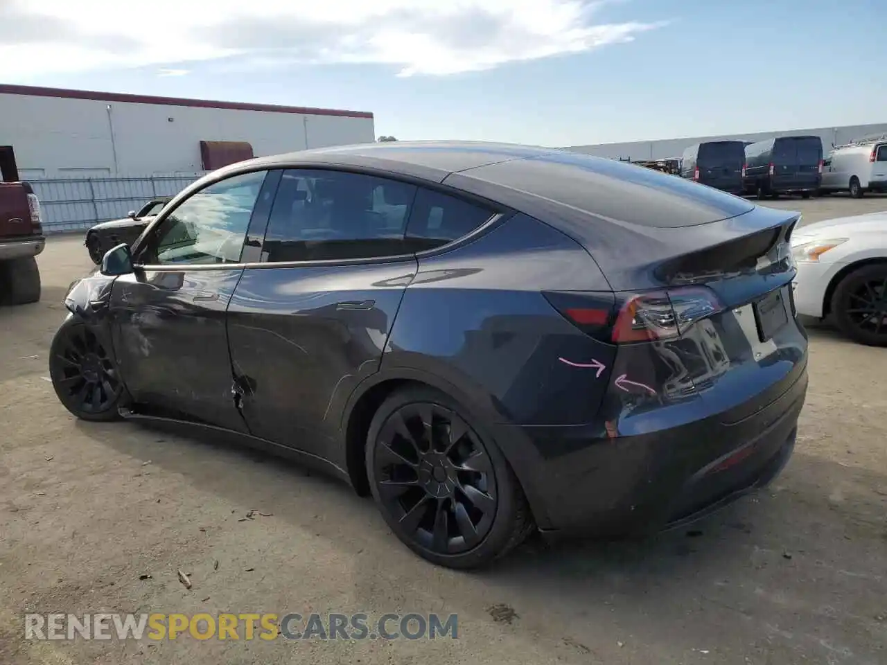 2 Photograph of a damaged car 7SAYGDEE0RF077138 TESLA MODEL Y 2024
