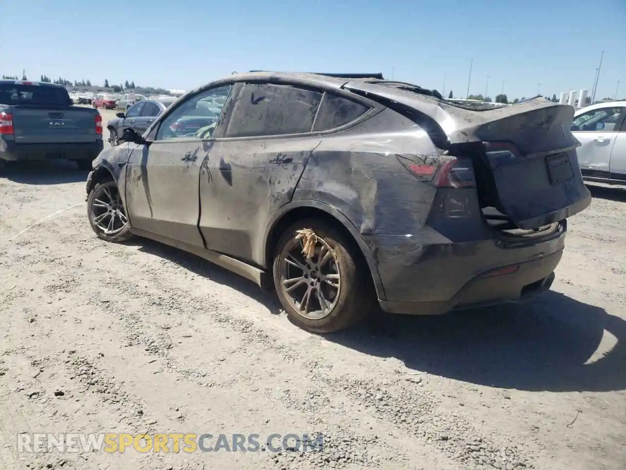 2 Photograph of a damaged car 7SAYGDEE0RF123227 TESLA MODEL Y 2024