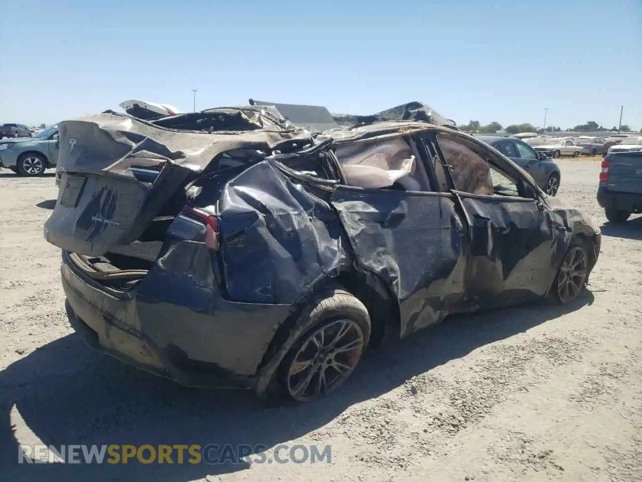 3 Photograph of a damaged car 7SAYGDEE0RF123227 TESLA MODEL Y 2024