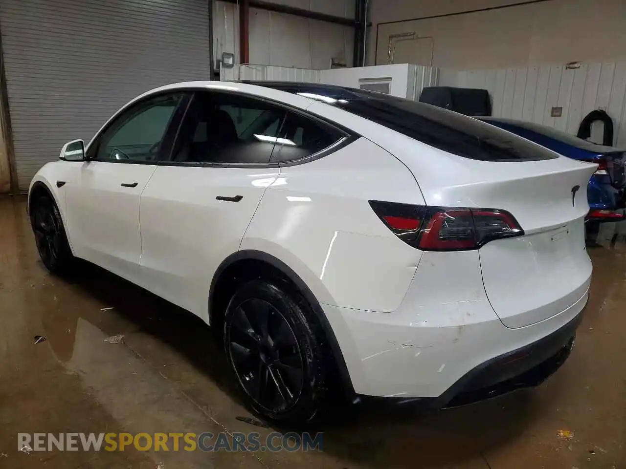 2 fotografías del automóvil dañado 7SAYGDEE0RF132980 TESLA MODEL Y 2024