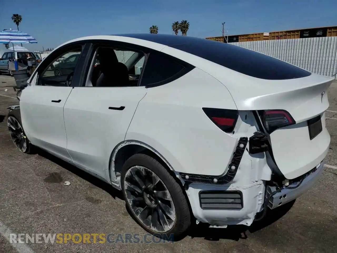 2 Photograph of a damaged car 7SAYGDEE0RF169236 TESLA MODEL Y 2024