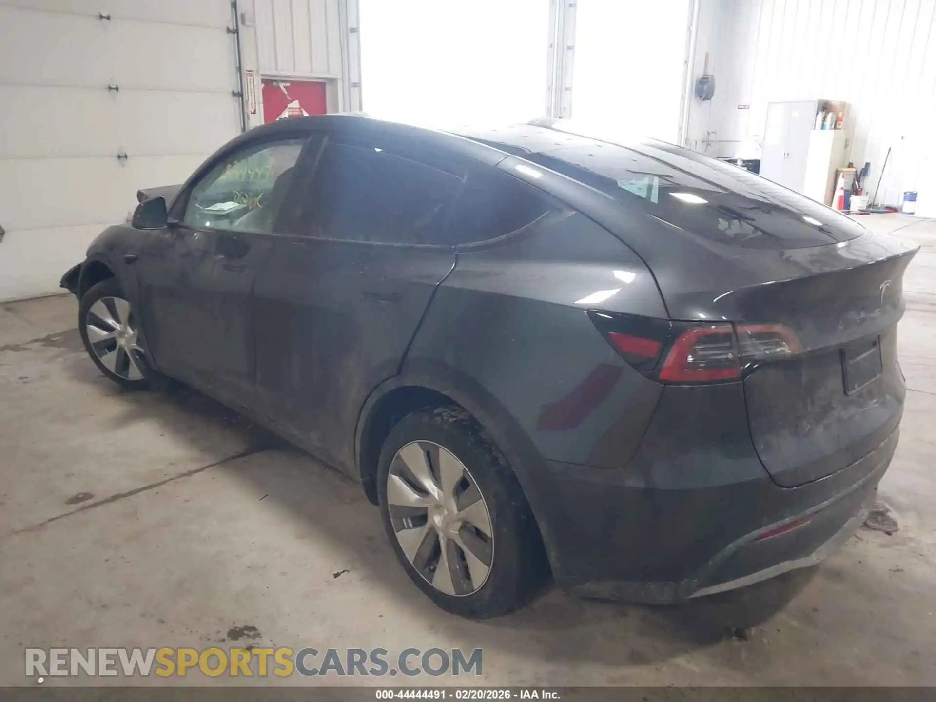 3 Photograph of a damaged car 7SAYGDEE1RA250971 TESLA MODEL Y 2024