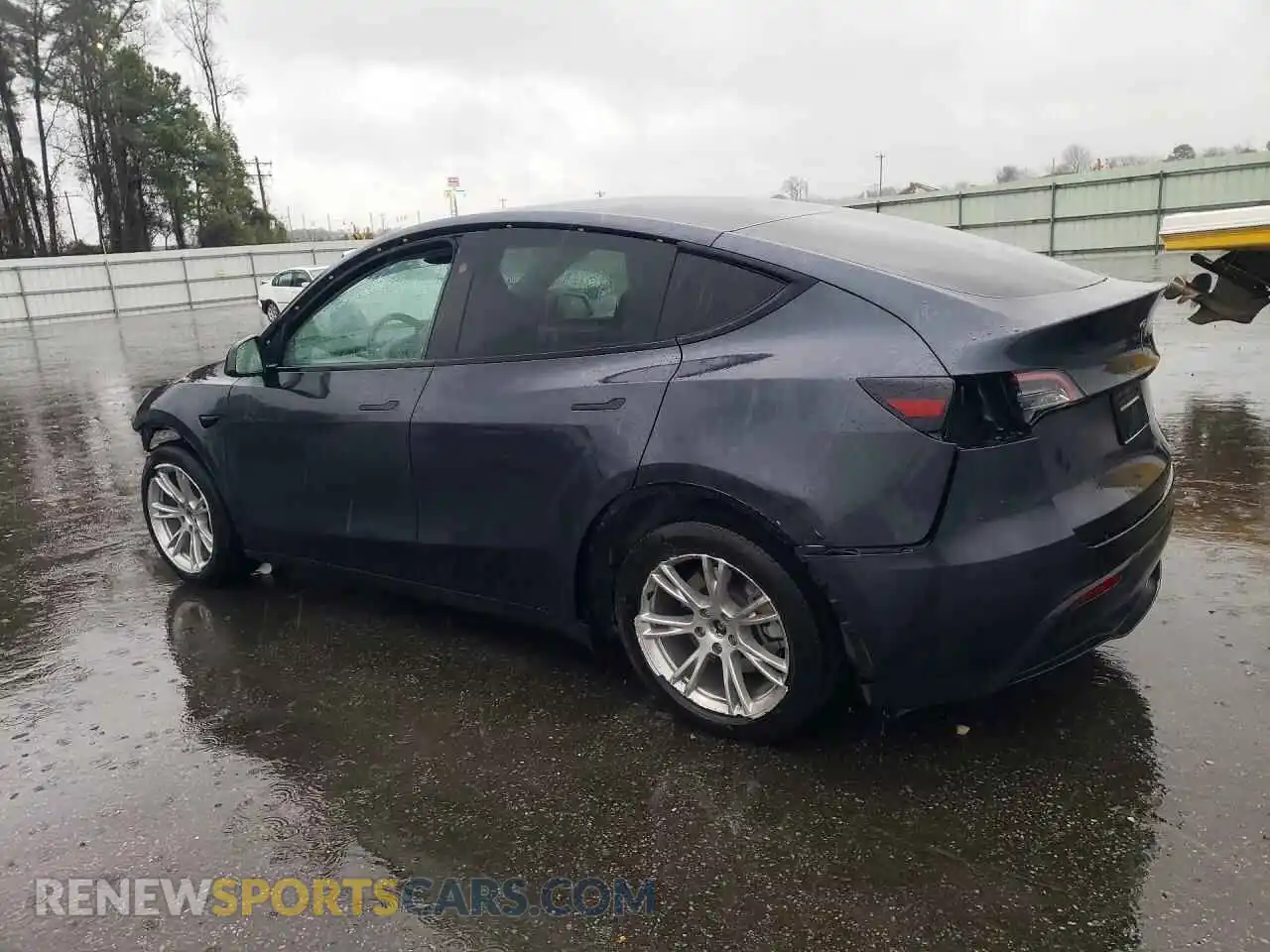 2 Photograph of a damaged car 7SAYGDEE1RA252705 TESLA MODEL Y 2024