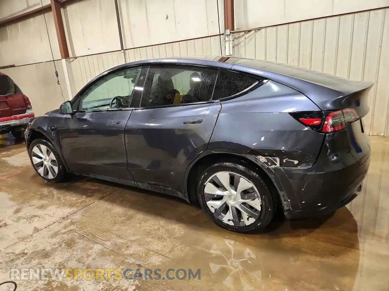 2 Photograph of a damaged car 7SAYGDEE1RA254017 TESLA MODEL Y 2024