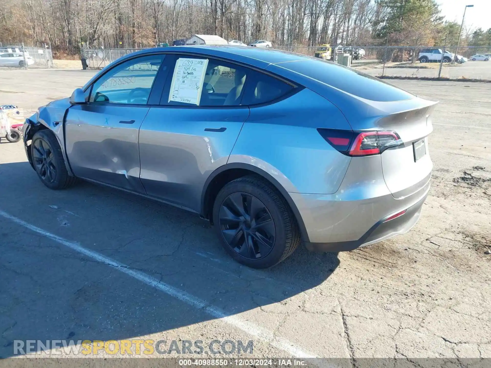3 Photograph of a damaged car 7SAYGDEE1RA293948 TESLA MODEL Y 2024