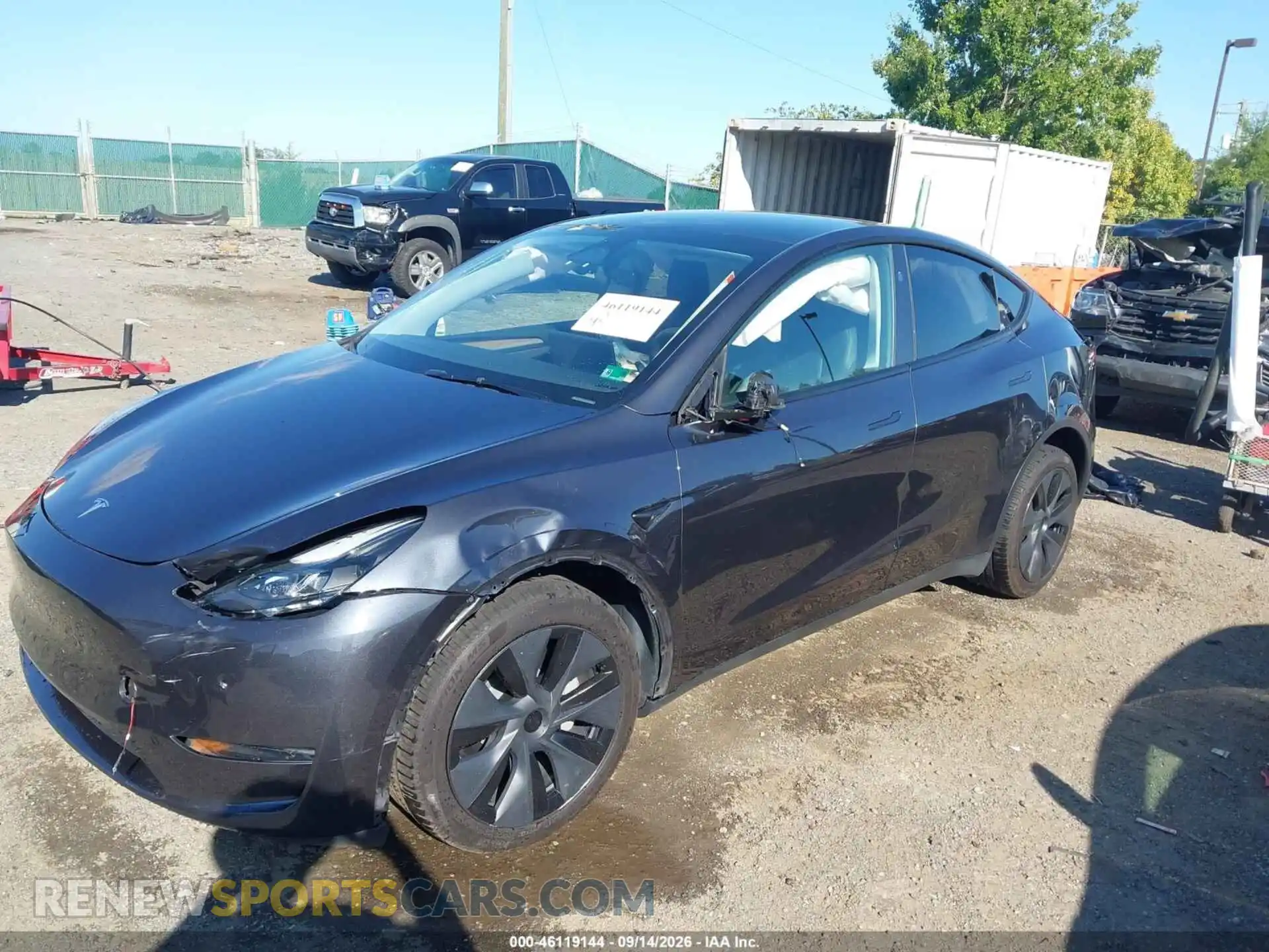 2 fotografías del automóvil dañado 7SAYGDEE1RA308304 TESLA MODEL Y 2024