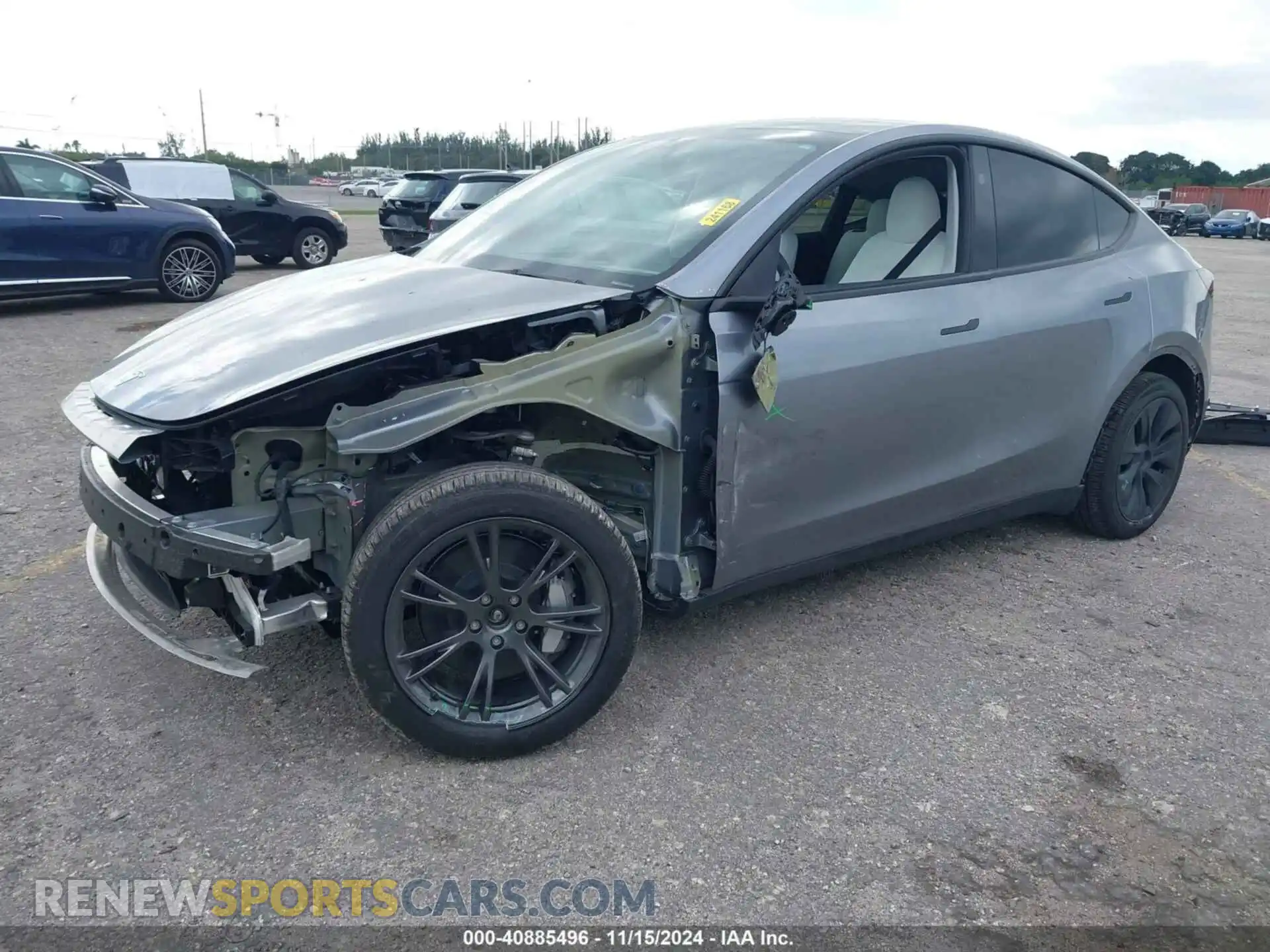 2 Photograph of a damaged car 7SAYGDEE1RA309162 TESLA MODEL Y 2024