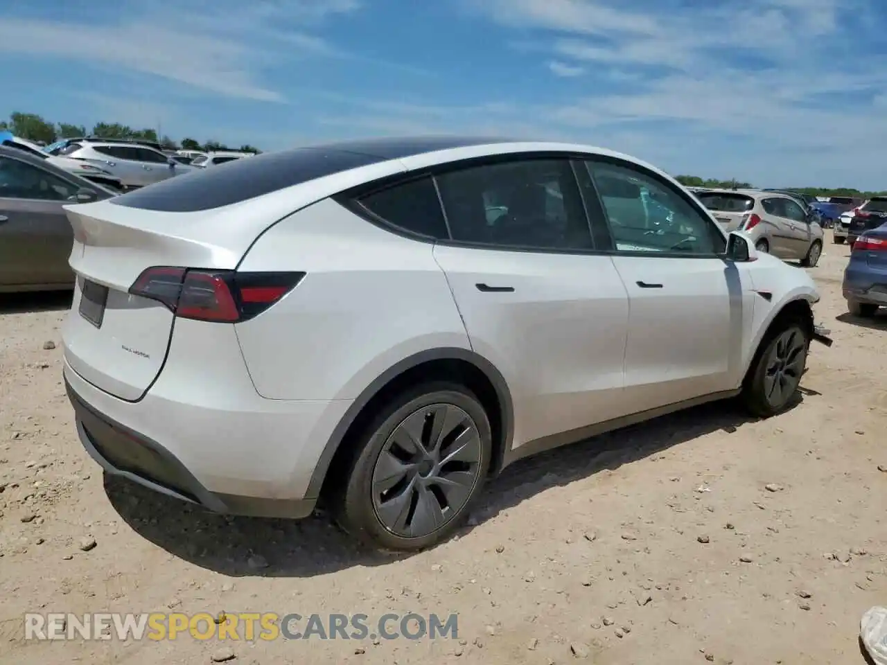 3 Photograph of a damaged car 7SAYGDEE1RA332182 TESLA MODEL Y 2024