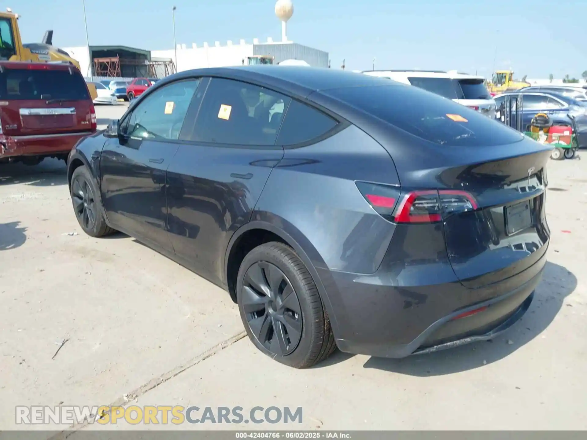 3 Photograph of a damaged car 7SAYGDEE1RA332683 TESLA MODEL Y 2024