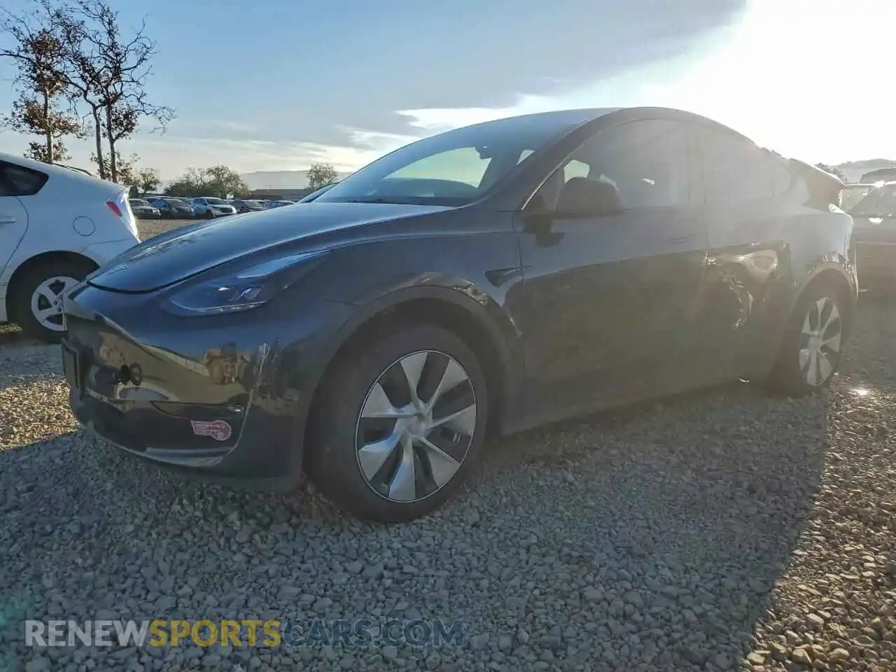 1 Photograph of a damaged car 7SAYGDEE1RF025078 TESLA MODEL Y 2024