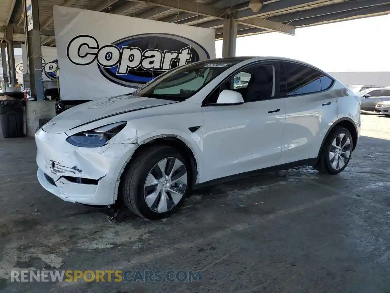 1 Photograph of a damaged car 7SAYGDEE1RF031673 TESLA MODEL Y 2024