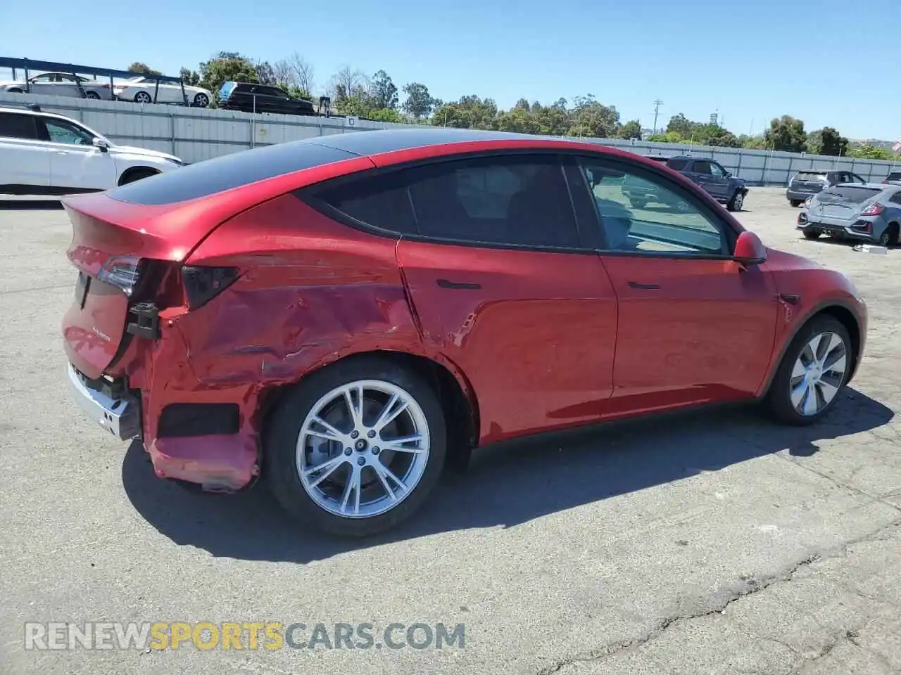 3 Photograph of a damaged car 7SAYGDEE1RF031902 TESLA MODEL Y 2024
