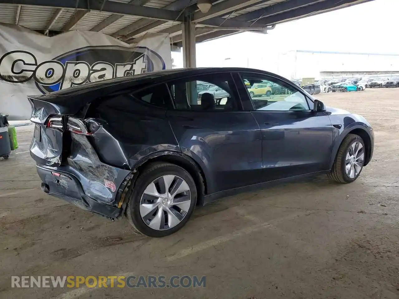 3 Photograph of a damaged car 7SAYGDEE1RF032001 TESLA MODEL Y 2024