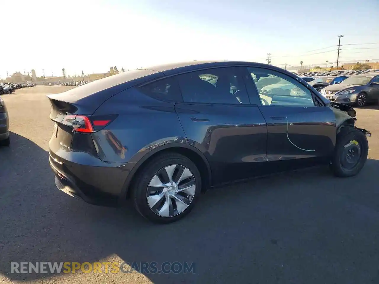 3 Photograph of a damaged car 7SAYGDEE1RF070960 TESLA MODEL Y 2024