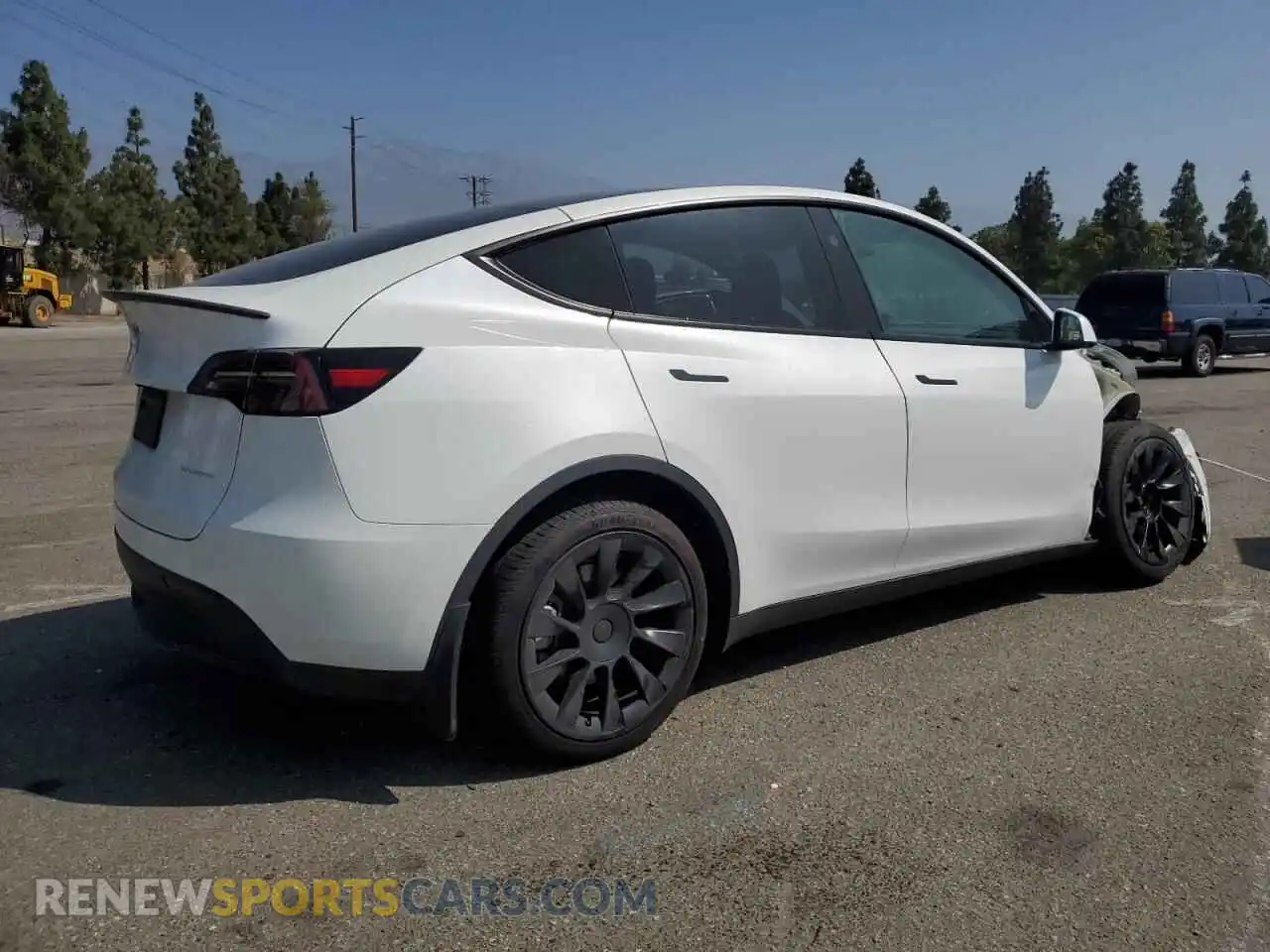 3 Photograph of a damaged car 7SAYGDEE1RF124922 TESLA MODEL Y 2024
