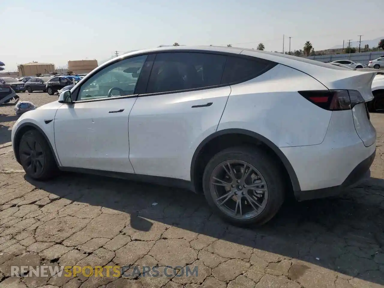 2 Photograph of a damaged car 7SAYGDEE1RF126959 TESLA MODEL Y 2024