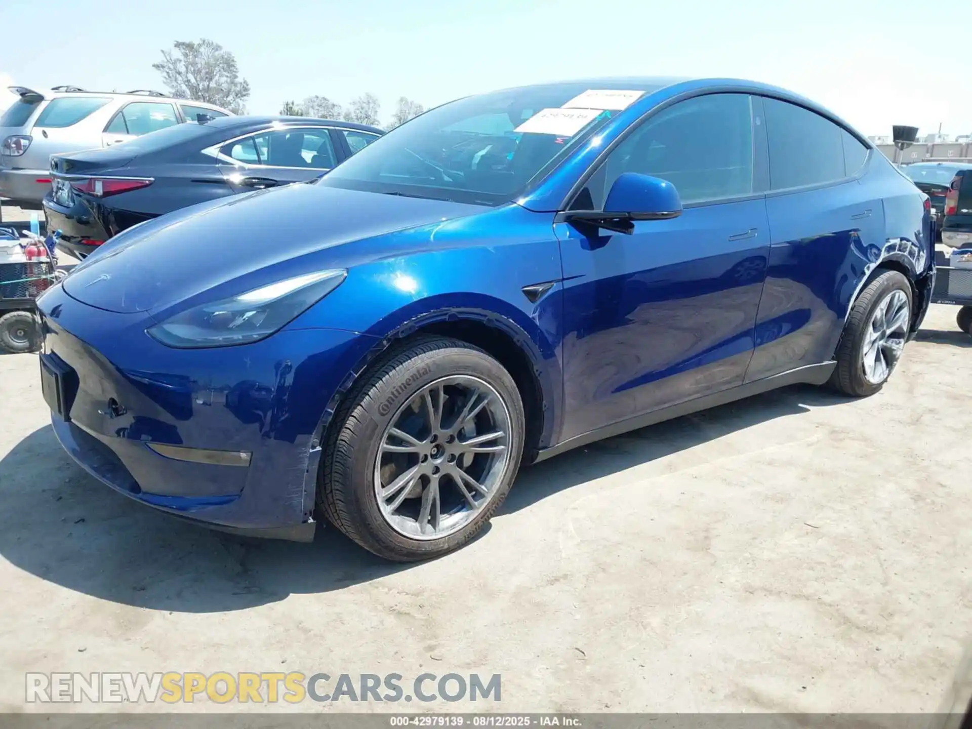 2 Фотография поврежденного автомобиля 7SAYGDEE1RF150744 TESLA MODEL Y 2024