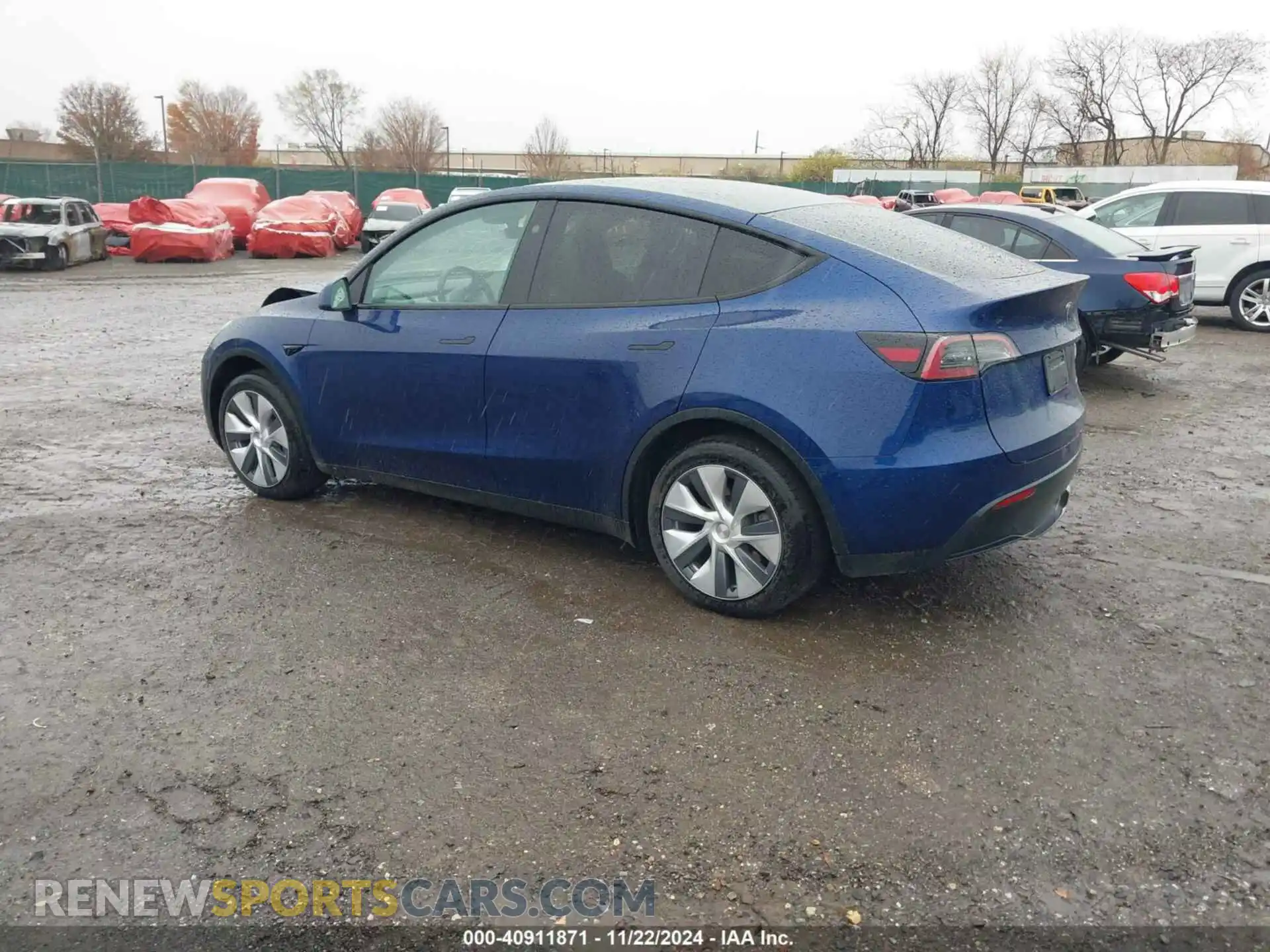 3 Photograph of a damaged car 7SAYGDEE1RF984075 TESLA MODEL Y 2024