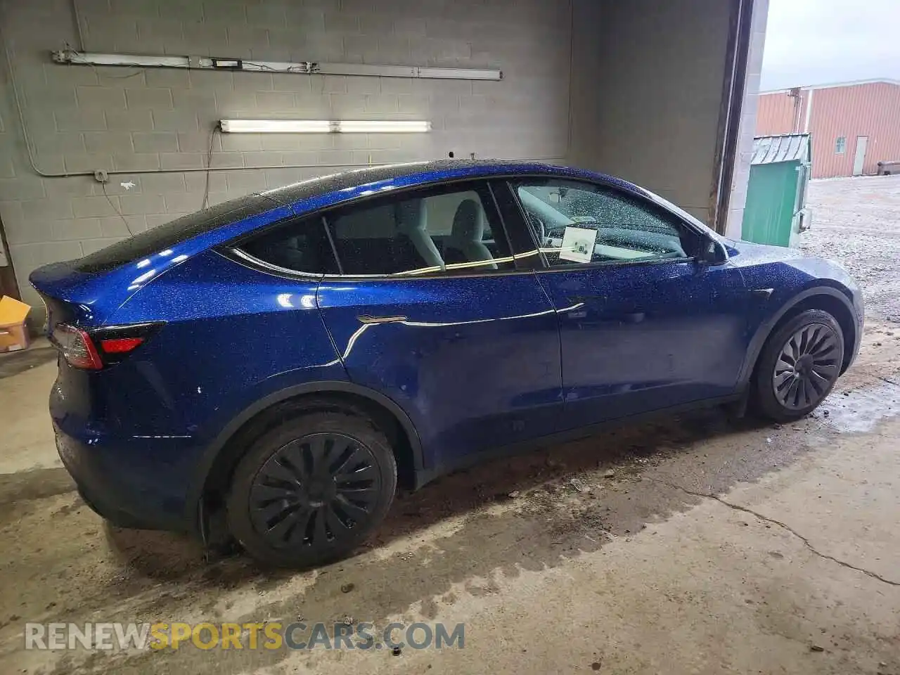 3 fotografías del automóvil dañado 7SAYGDEE2RA215372 TESLA MODEL Y 2024