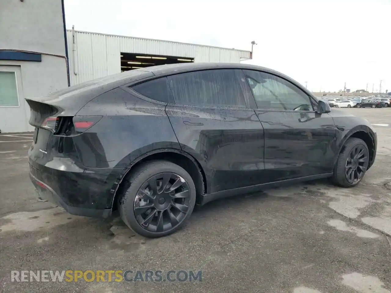 3 Photograph of a damaged car 7SAYGDEE2RA220295 TESLA MODEL Y 2024