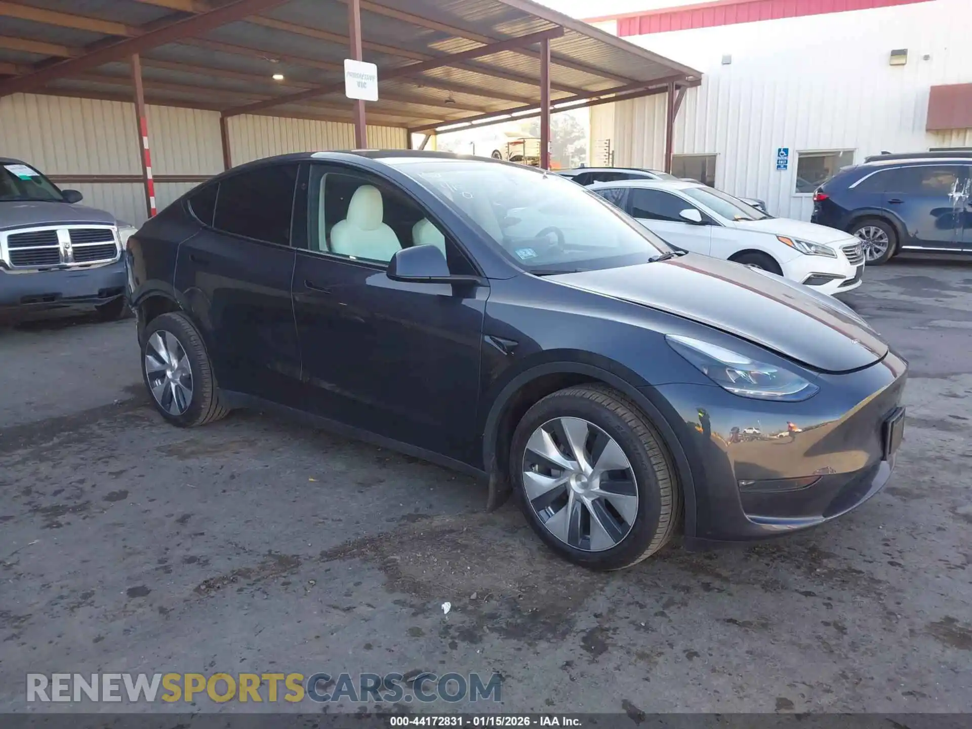 1 Photograph of a damaged car 7SAYGDEE2RA223018 TESLA MODEL Y 2024