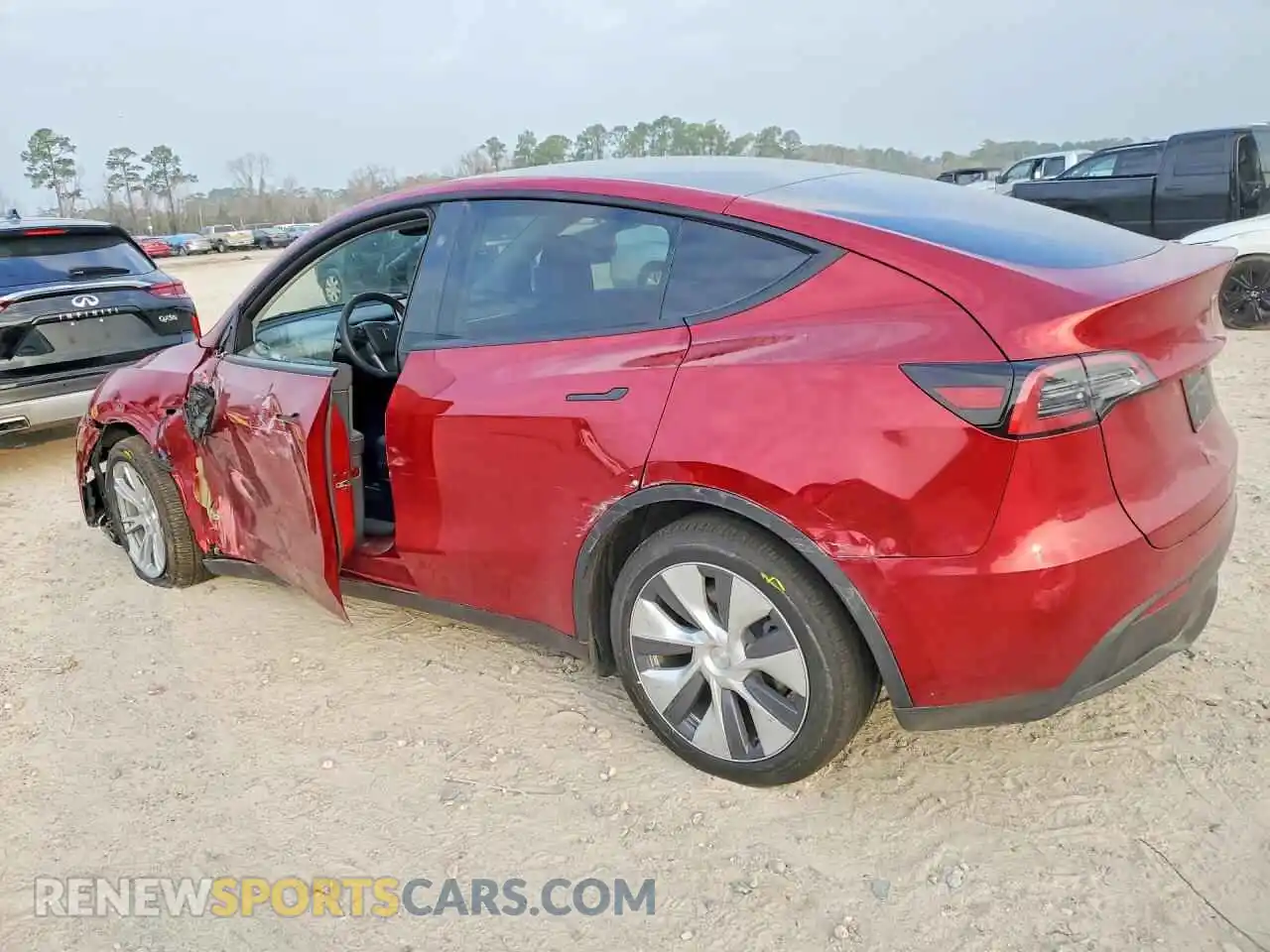 2 Photograph of a damaged car 7SAYGDEE2RA225271 TESLA MODEL Y 2024
