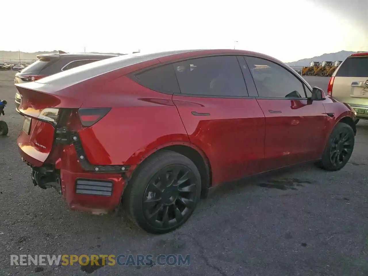 3 Photograph of a damaged car 7SAYGDEE2RA233791 TESLA MODEL Y 2024