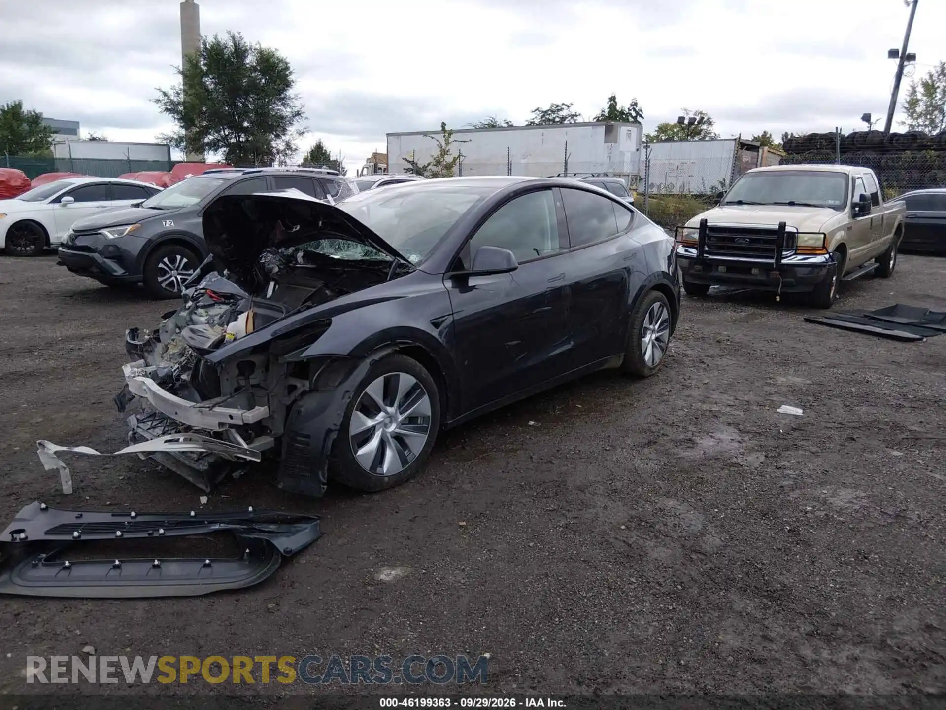 2 Photograph of a damaged car 7SAYGDEE2RA270811 TESLA MODEL Y 2024