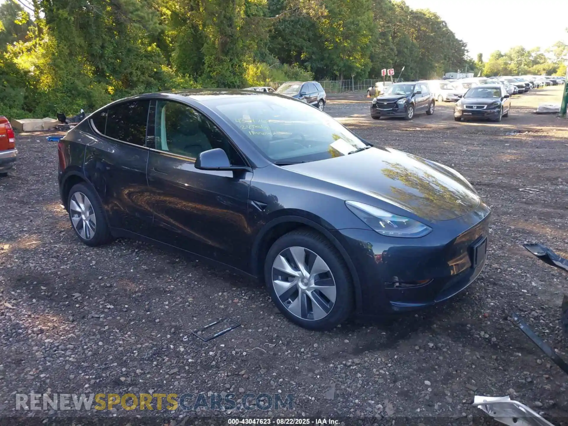 1 Photograph of a damaged car 7SAYGDEE2RA274017 TESLA MODEL Y 2024
