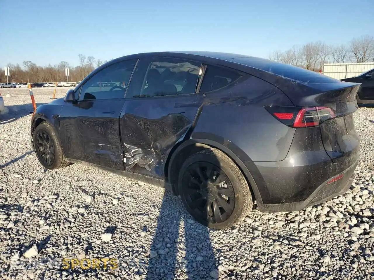2 Photograph of a damaged car 7SAYGDEE2RA274700 TESLA MODEL Y 2024
